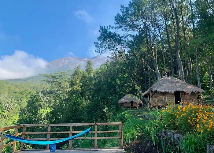 Ticket To The Moon Hammock Camp * Selat